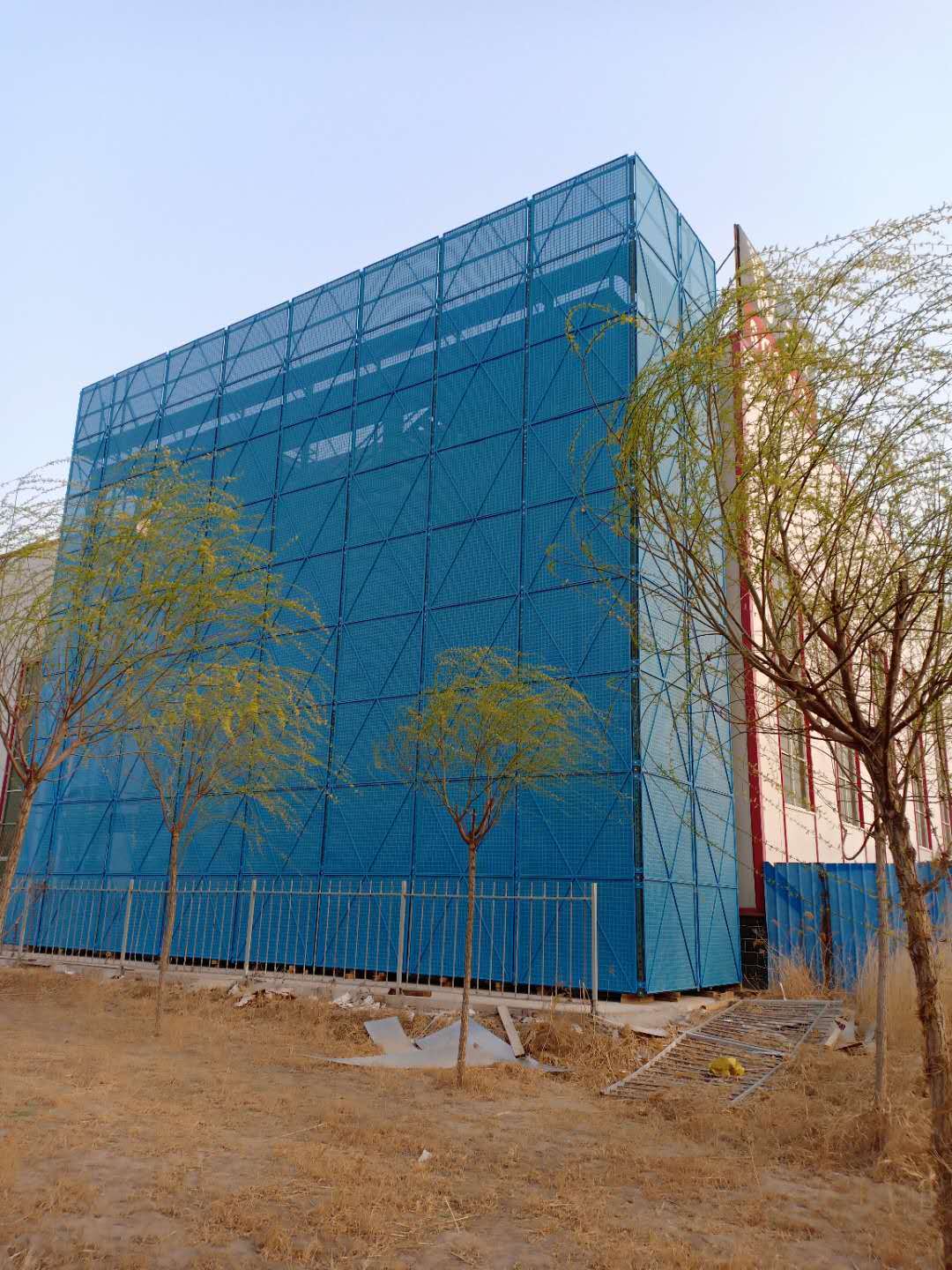 附著(zhe)升降腳手架